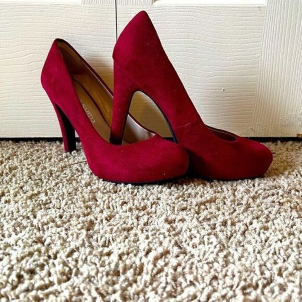 Franco Sarto Red Suede Platform Heels, EUC